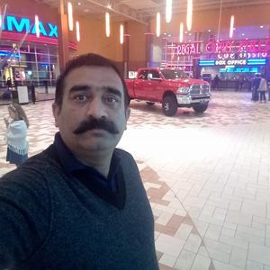 Meet your Posher, Amjad